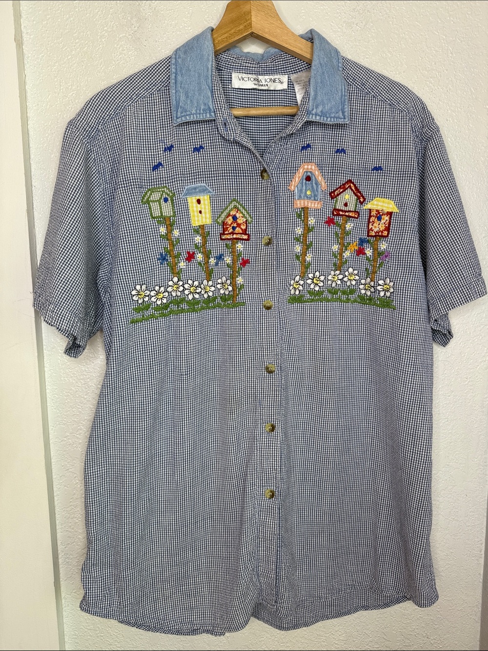 Victoria Jones Whimsical Blue White Gingham Birdhouse Embroidered Shirt size 18W